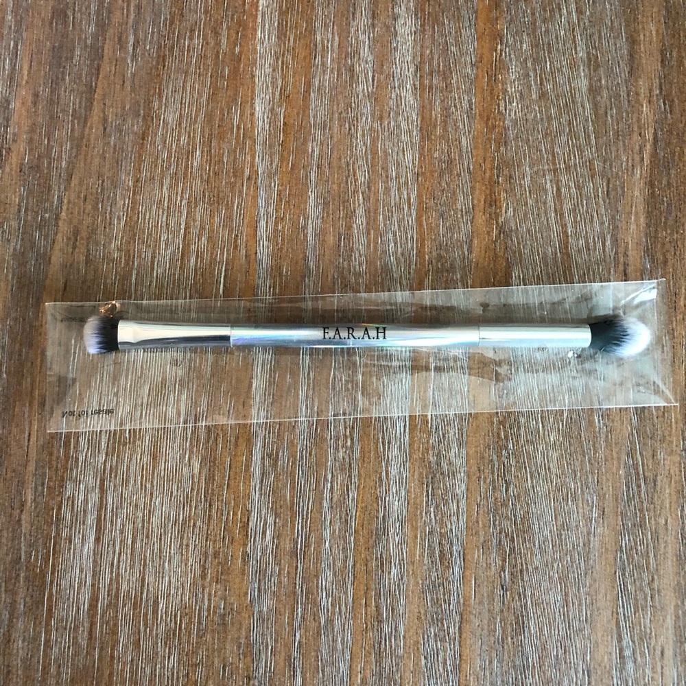 ๐ฟHP๐ฟf.a.r.a.h Brush&Ciate Glow to Highlighter - Picture 2 of 8